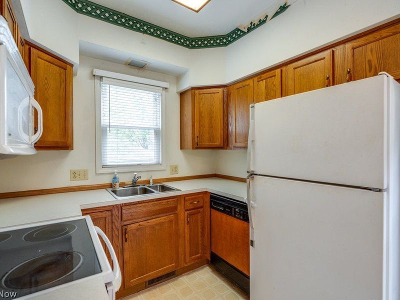 836 Elmore Avenue , Akron, OH 44302 Photo 13