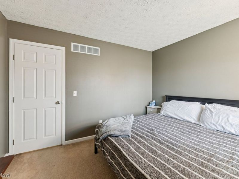 9209 Wellspring Avenue NW, North Canton, OH 44720 Photo 12