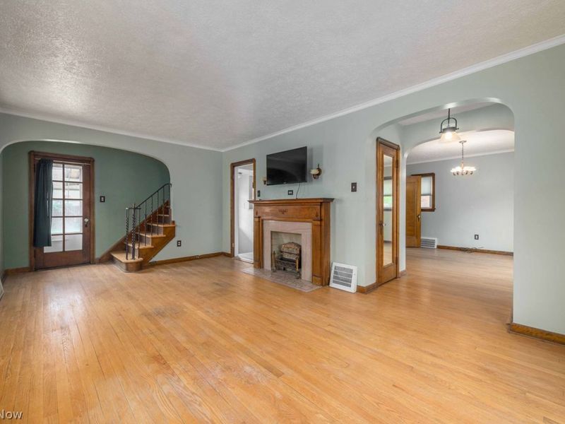 6101 Parkridge Avenue , Cleveland, OH 44144 Photo 11