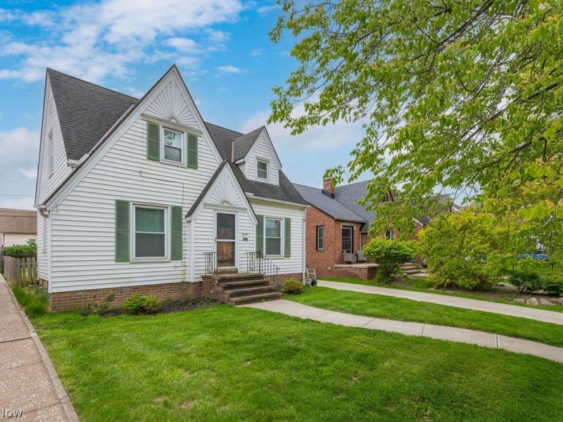 6101 Parkridge Avenue , Cleveland, OH 44144 Photo 2