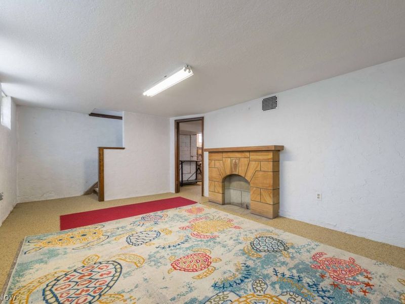 6101 Parkridge Avenue , Cleveland, OH 44144 Photo 42