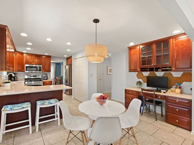 387 Hurst Drive , Bay Village, OH 44140 Photo 15