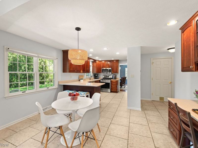 387 Hurst Drive , Bay Village, OH 44140 Photo 16