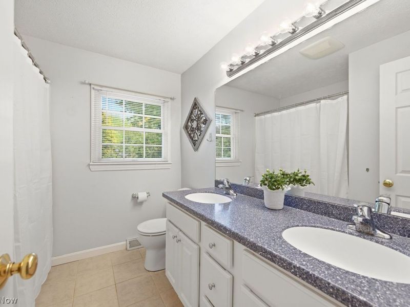 387 Hurst Drive , Bay Village, OH 44140 Photo 31