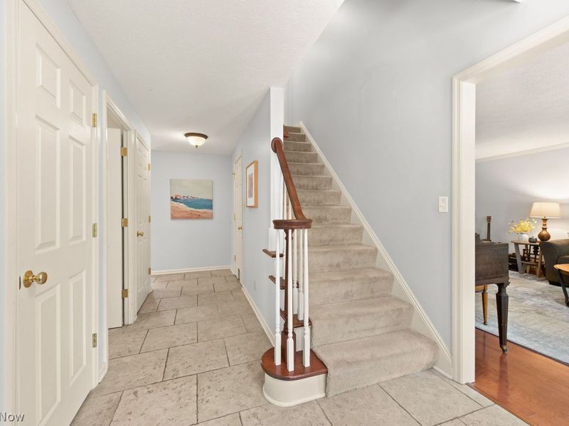 387 Hurst Drive , Bay Village, OH 44140 Photo 5
