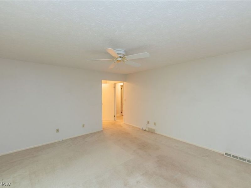 928 Trimble Place , Sagamore Hills, OH 44067 Photo 27