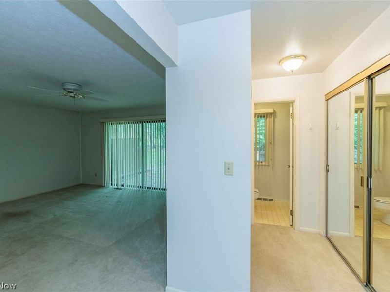 928 Trimble Place , Sagamore Hills, OH 44067 Photo 28