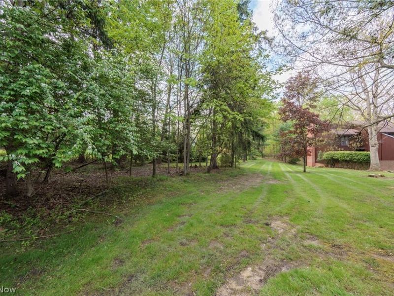 928 Trimble Place , Sagamore Hills, OH 44067 Photo 43