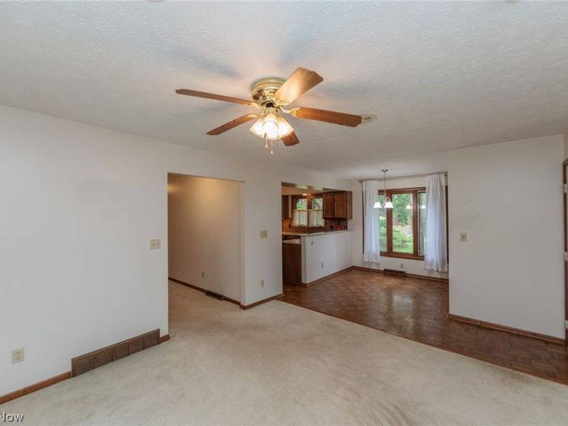 928 Trimble Place , Sagamore Hills, OH 44067 Photo 8