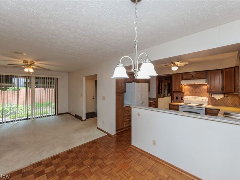928 Trimble Place , Sagamore Hills, OH 44067 Photo 9