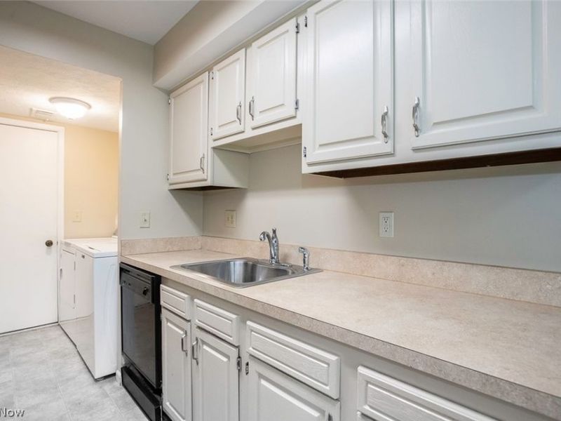 13662 Oak Brook Drive , Unit 3662, North Royalton, OH 44133 Photo 18