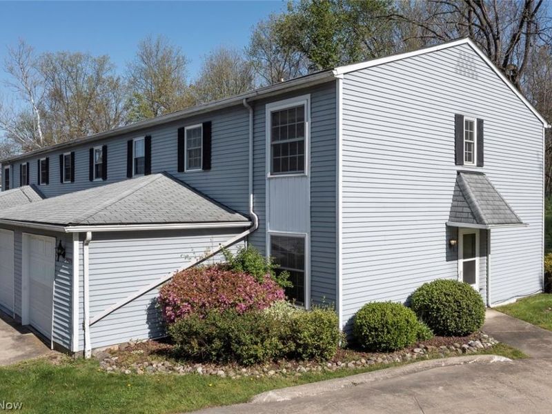 13662 Oak Brook Drive , Unit 3662, North Royalton, OH 44133 Photo 3
