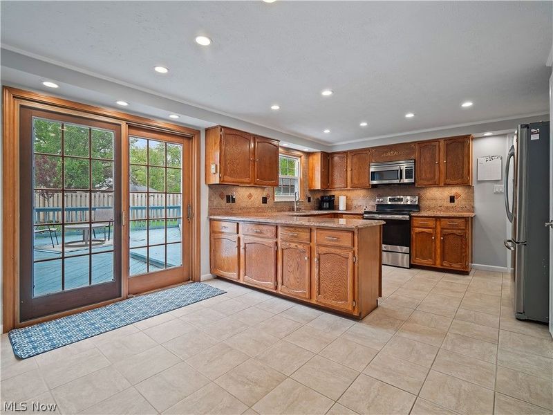 17175 Misty Lake Drive , Strongsville, OH 44136 Photo 10