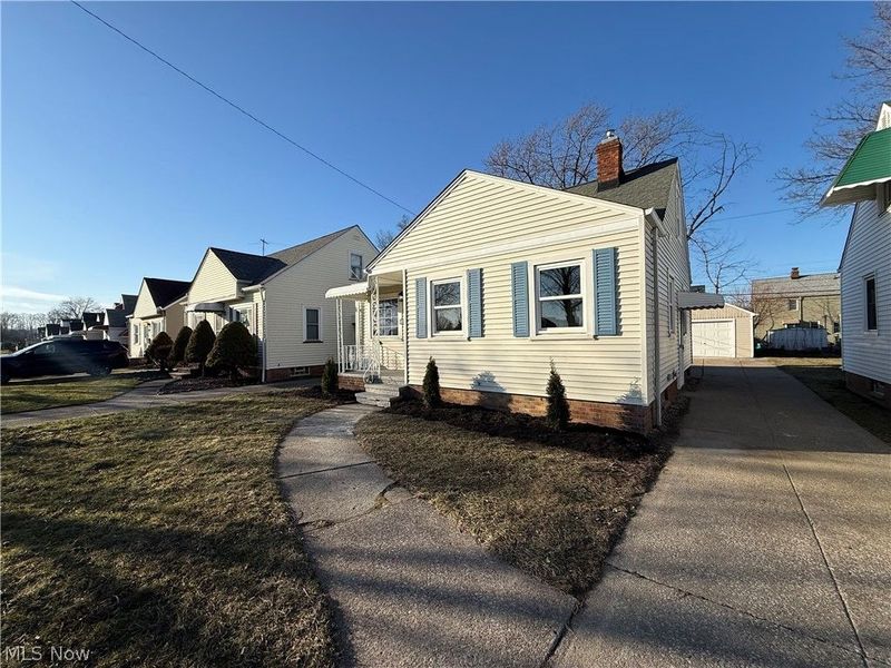 9114 Behrwald Avenue , Brooklyn, OH 44144 Photo 2