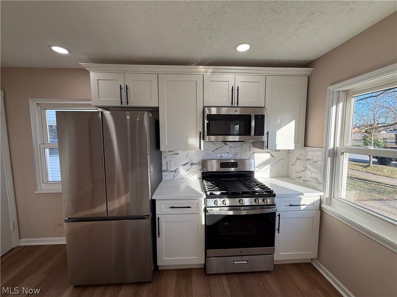 9114 Behrwald Avenue , Brooklyn, OH 44144 Photo 9