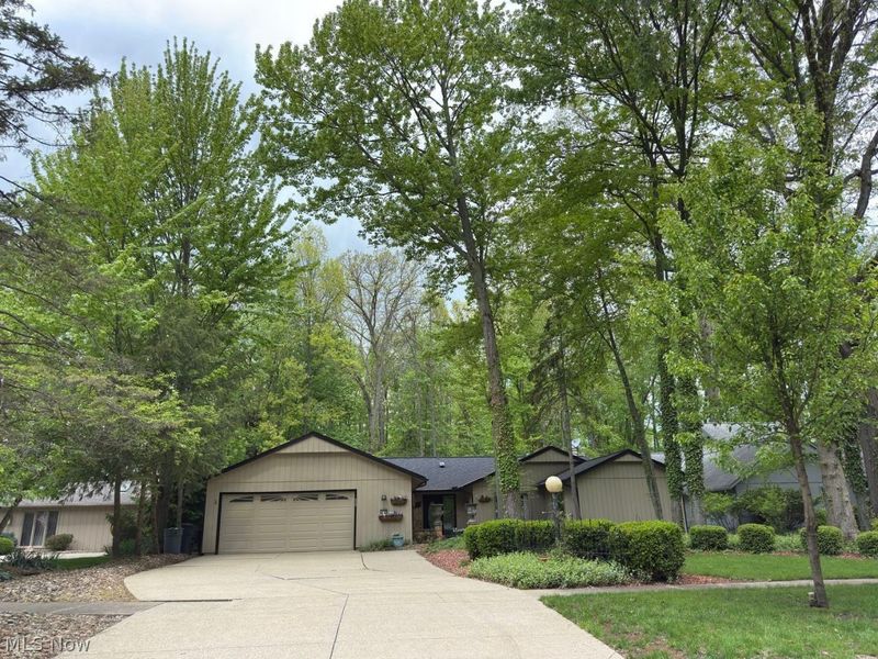 10648 Oak Branch Trail , Strongsville, OH 44149 Photo 1
