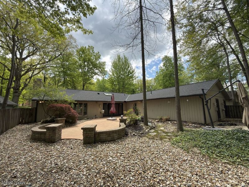 10648 Oak Branch Trail , Strongsville, OH 44149 Photo 2