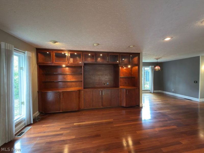 10648 Oak Branch Trail , Strongsville, OH 44149 Photo 5