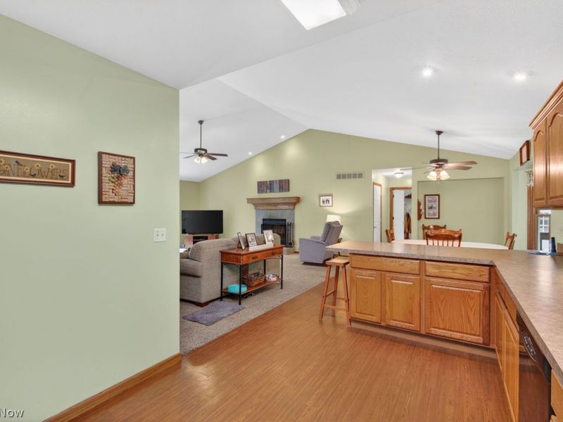 15408 Rock Creek Road , Chardon, OH 44024 Photo 12
