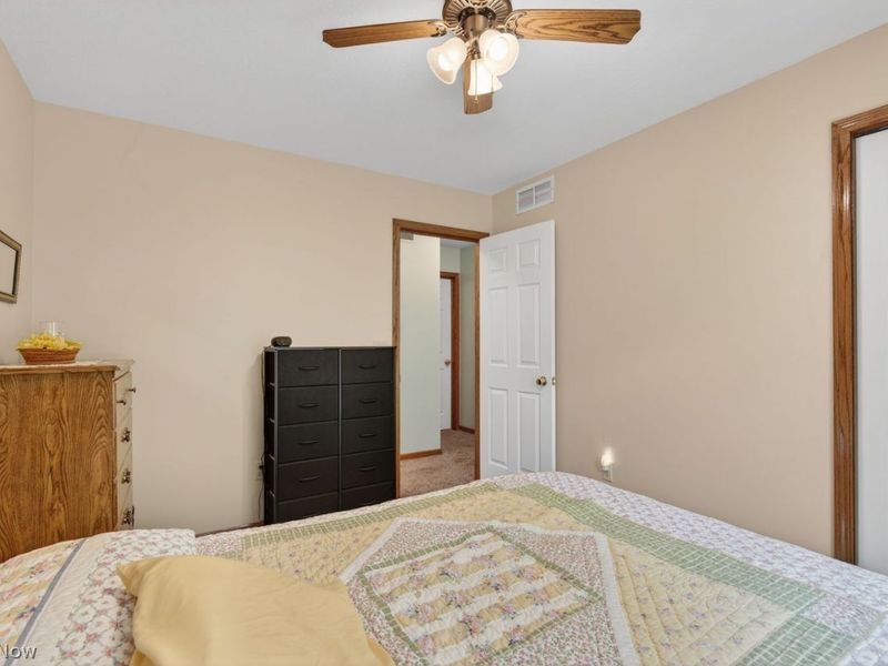 15408 Rock Creek Road , Chardon, OH 44024 Photo 28