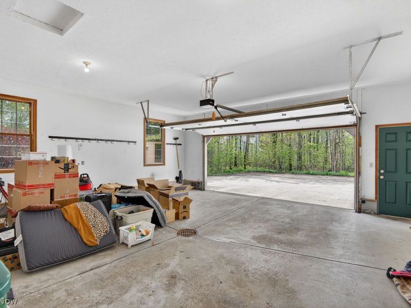 15408 Rock Creek Road , Chardon, OH 44024 Photo 33