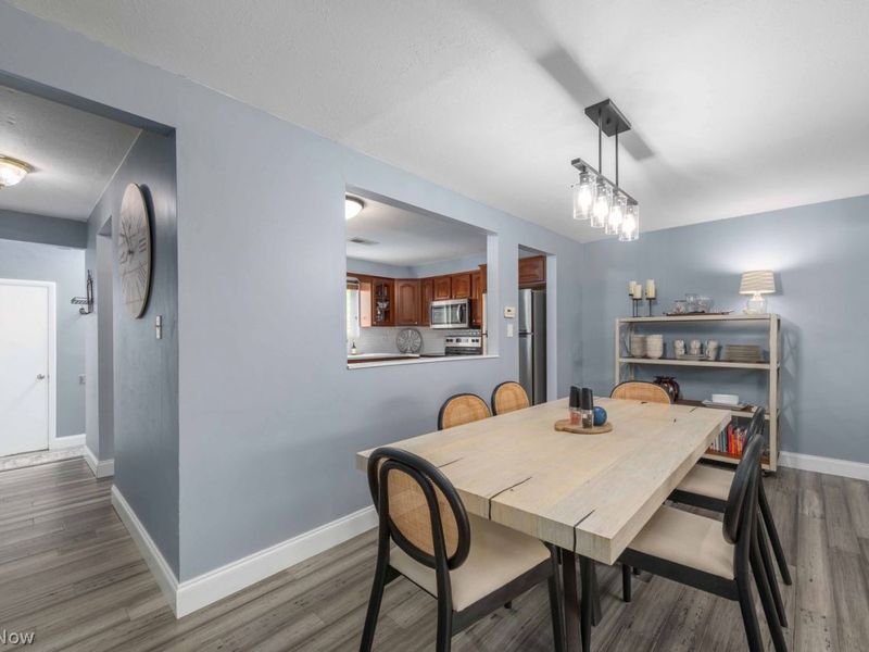 15057 Pine Valley Trail , Middleburg Heights, OH 44130 Photo 13