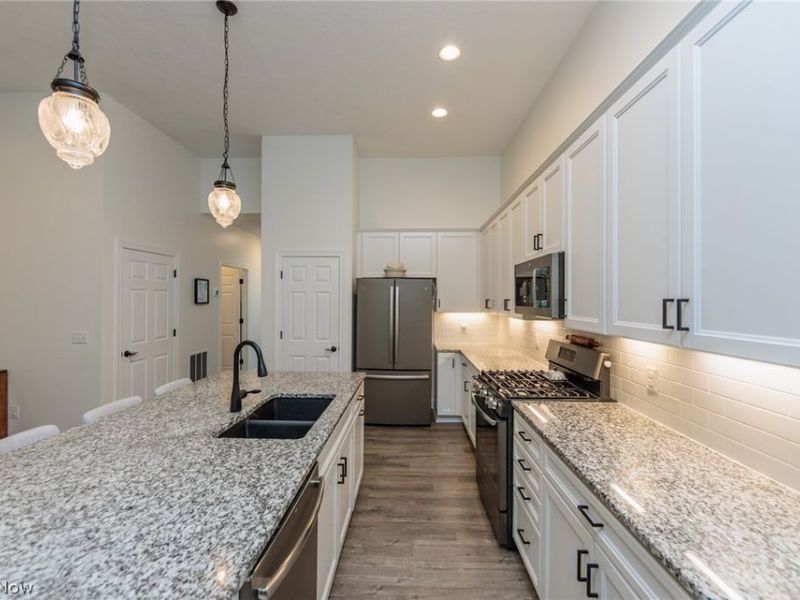 6736 Amber Way , North Ridgeville, OH 44039 Photo 12