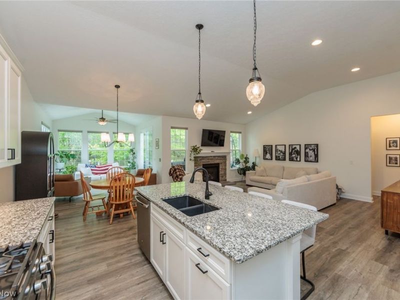 6736 Amber Way , North Ridgeville, OH 44039 Photo 14