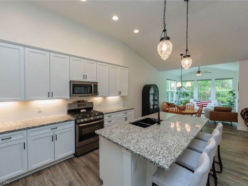 6736 Amber Way , North Ridgeville, OH 44039 Photo 15