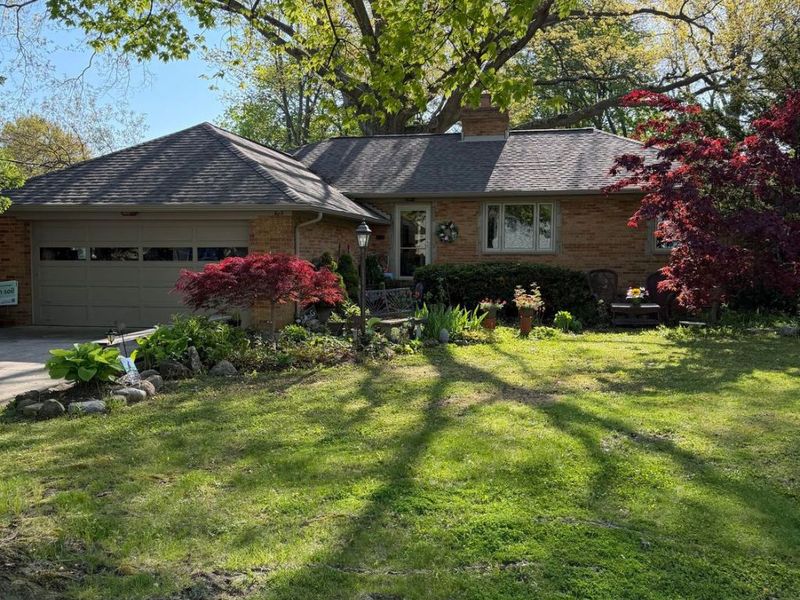565 Bassett Road , Bay Village, OH 44140 Photo 1