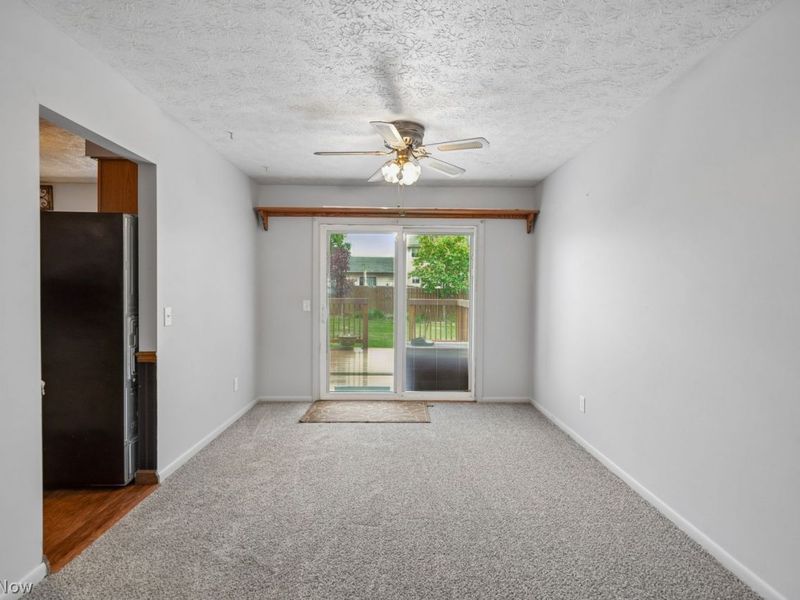2212 Zircon Street NE, Canton, OH 44721 Photo 4