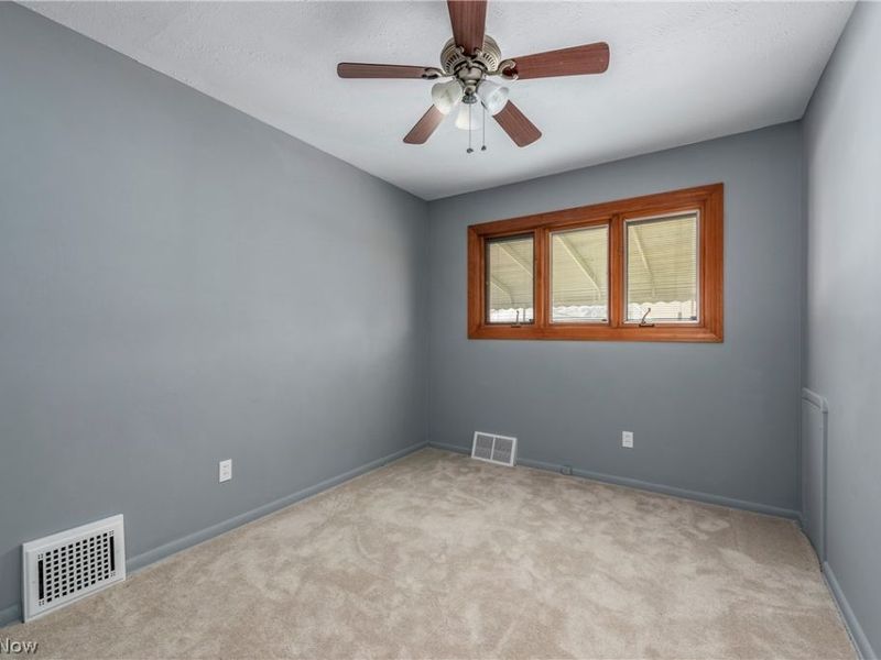 15654 Rademaker Drive , Brook Park, OH 44142 Photo 11