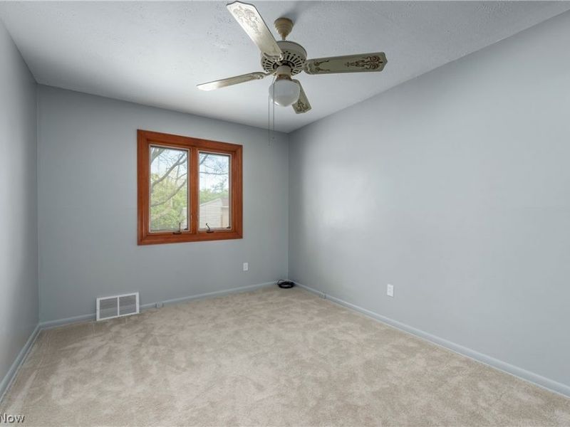 15654 Rademaker Drive , Brook Park, OH 44142 Photo 14
