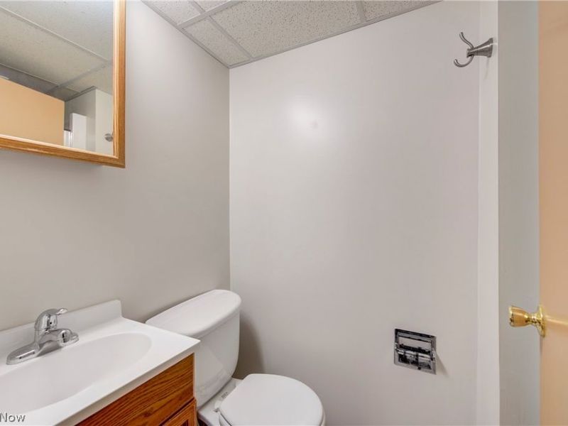 15654 Rademaker Drive , Brook Park, OH 44142 Photo 18