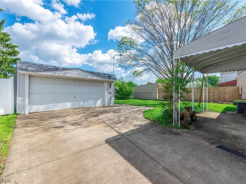 15654 Rademaker Drive , Brook Park, OH 44142 Photo 30