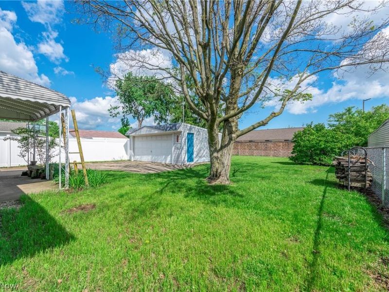 15654 Rademaker Drive , Brook Park, OH 44142 Photo 38