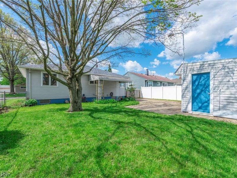 15654 Rademaker Drive , Brook Park, OH 44142 Photo 39