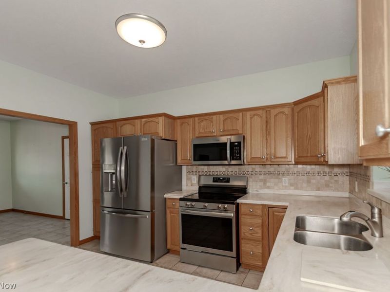 6782 Perennial Lane , Mentor, OH 44060 Photo 10