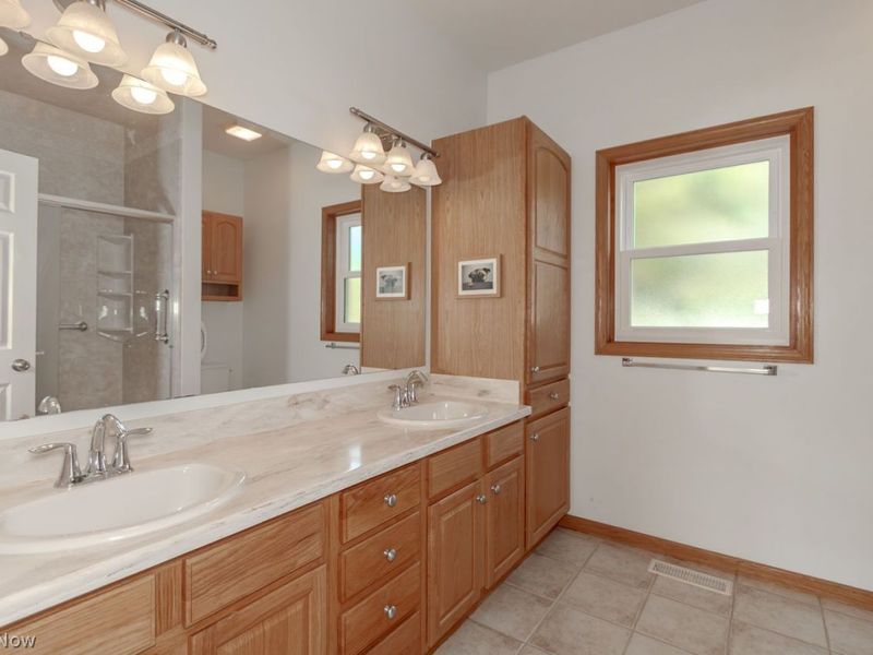 6782 Perennial Lane , Mentor, OH 44060 Photo 18