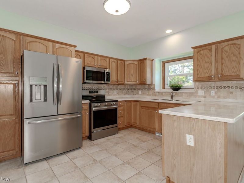 6782 Perennial Lane , Mentor, OH 44060 Photo 8
