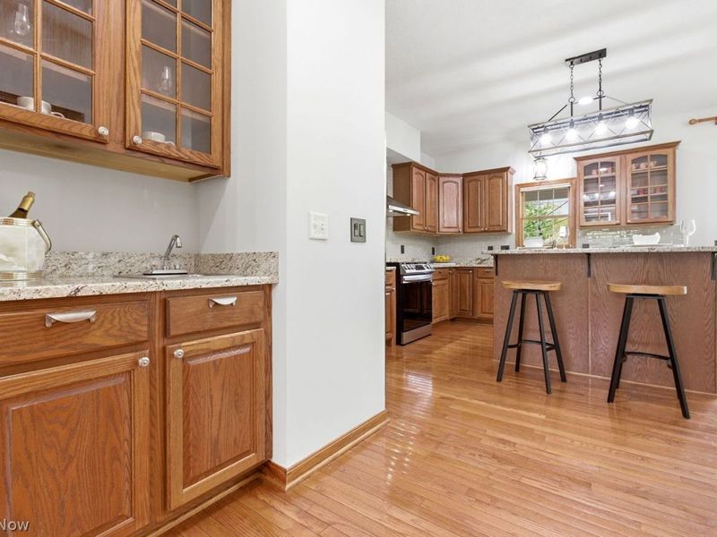 15142 Old Oak Drive , Strongsville, OH 44149 Photo 18