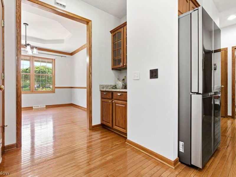 15142 Old Oak Drive , Strongsville, OH 44149 Photo 20