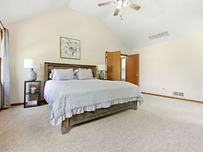 15142 Old Oak Drive , Strongsville, OH 44149 Photo 26