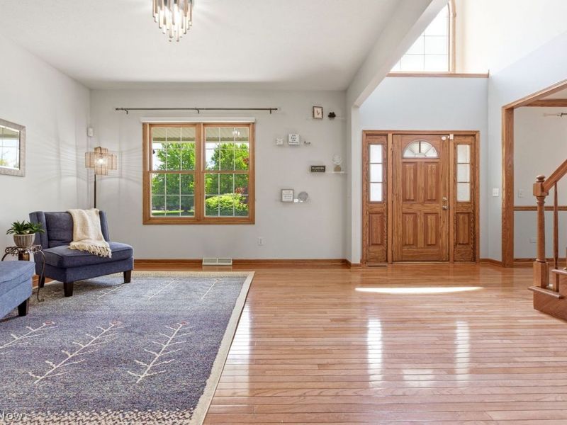 15142 Old Oak Drive , Strongsville, OH 44149 Photo 4