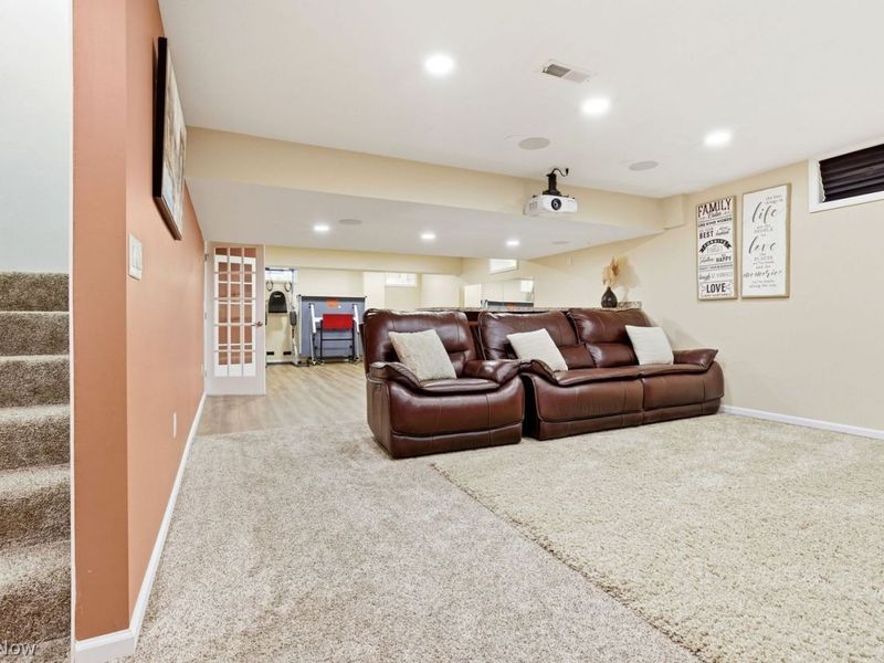 15142 Old Oak Drive , Strongsville, OH 44149 Photo 41