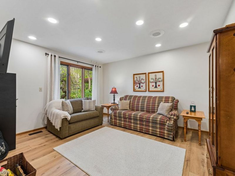 8250 Wilhite Drive , Wadsworth, OH 44281 Photo 31