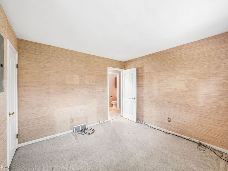 6645 Somerset Drive , Brecksville, OH 44141 Photo 22