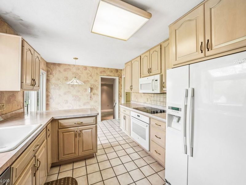 6645 Somerset Drive , Brecksville, OH 44141 Photo 7
