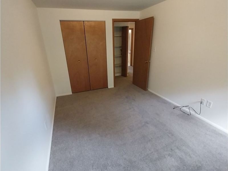 123 E Sprague Road , Seven Hills, OH 44131 Photo 10