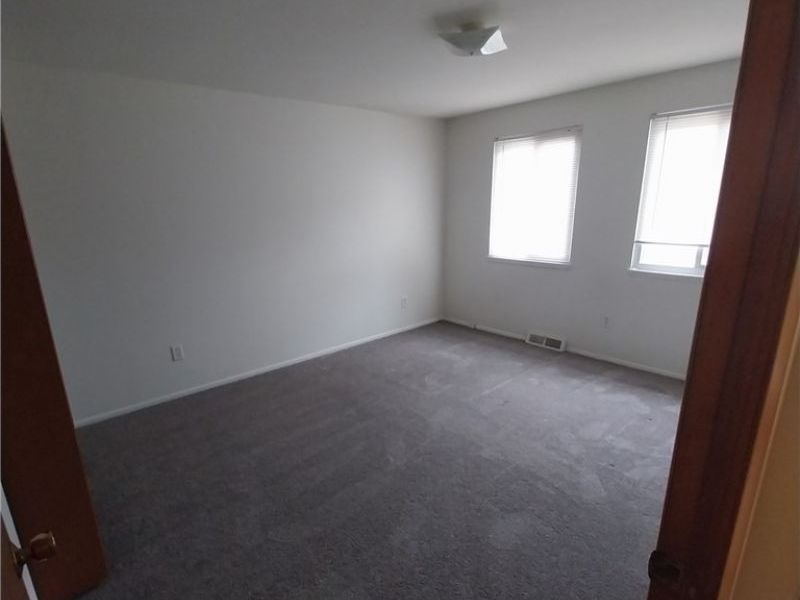 123 E Sprague Road , Seven Hills, OH 44131 Photo 9